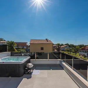 Villa Sandi, Novigrad Istria